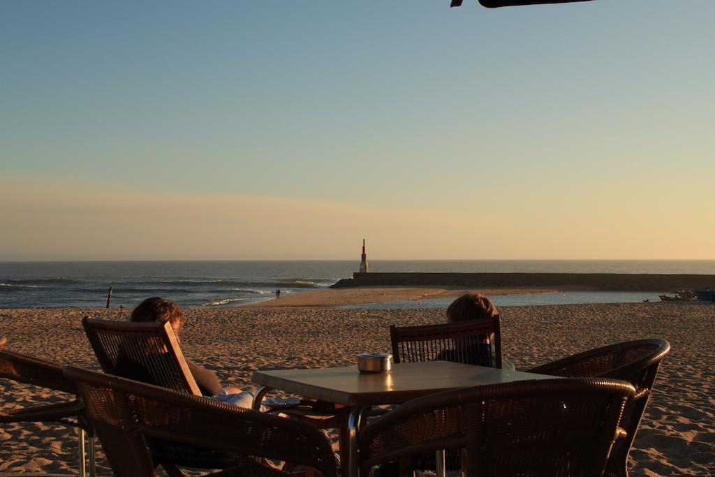 Guesthouse Pool & Sea Espinho Oporto الغرفة الصورة
